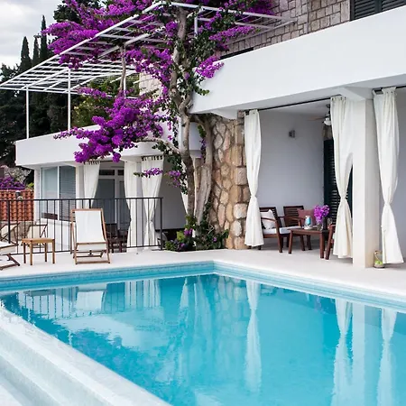 Mirjana - With Terrace And Sea View Bogumila Mlini