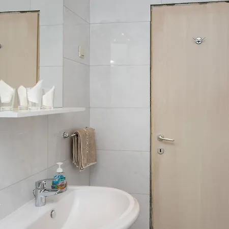 Mirjana - With Terrace And Sea View Bogumila